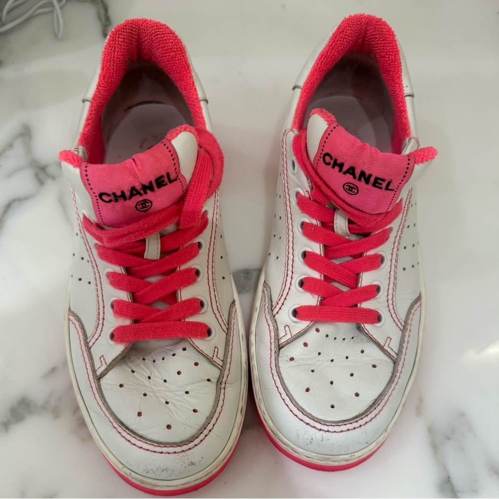 CHANEL NEON SNEAKERS SIZE 38